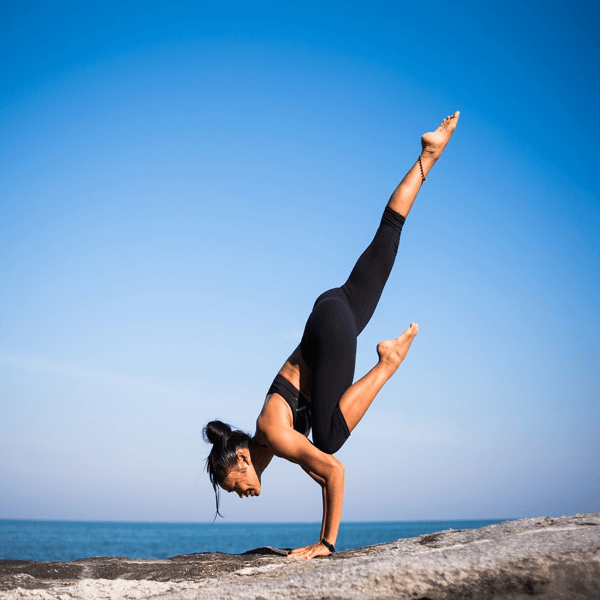 YOGABASICS Grund- und Aufbaukurs: 20 Stunden Yoga